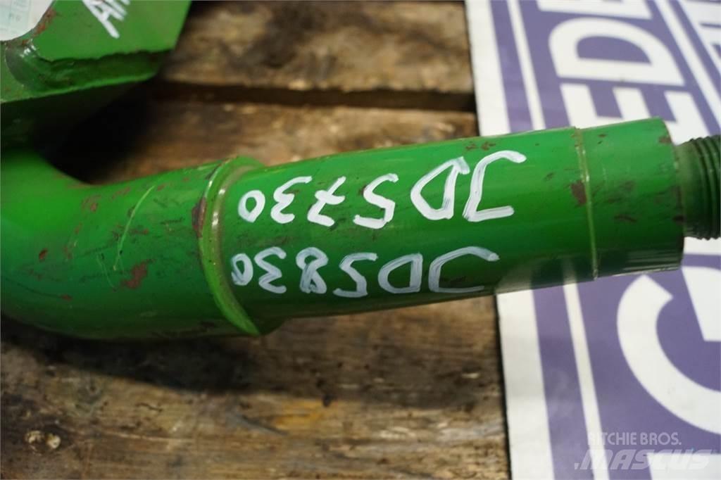John Deere 5830 Příslušenství strojů na seno a píci