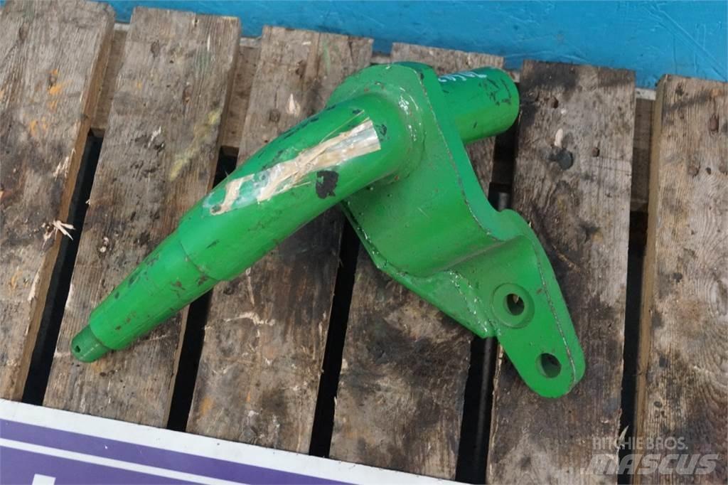 John Deere 5830 Příslušenství strojů na seno a píci