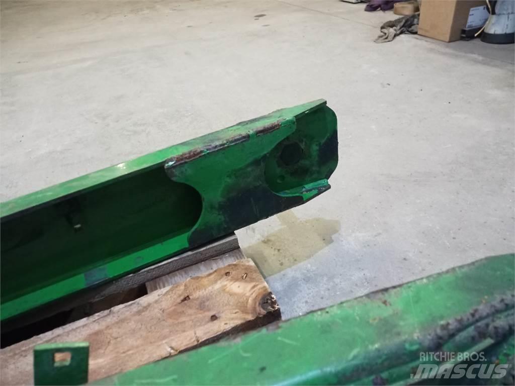 John Deere 590 Další