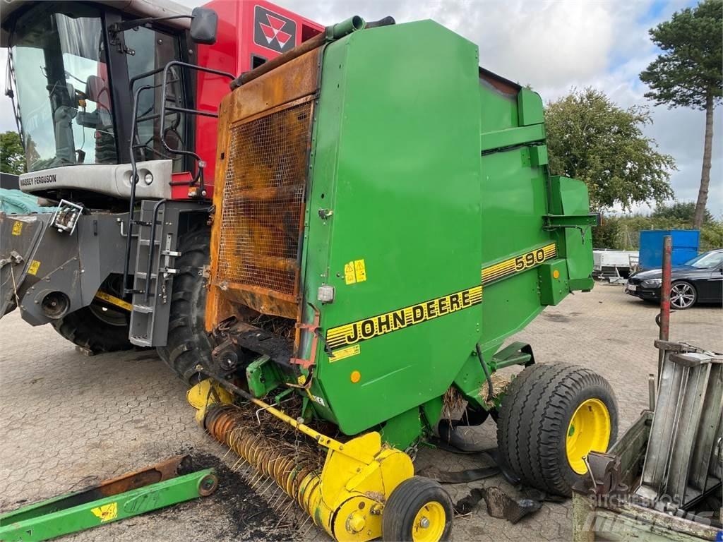 John Deere 590 Lis na válcové balíky