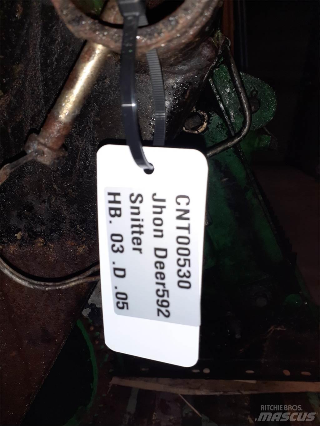 John Deere 592 Další