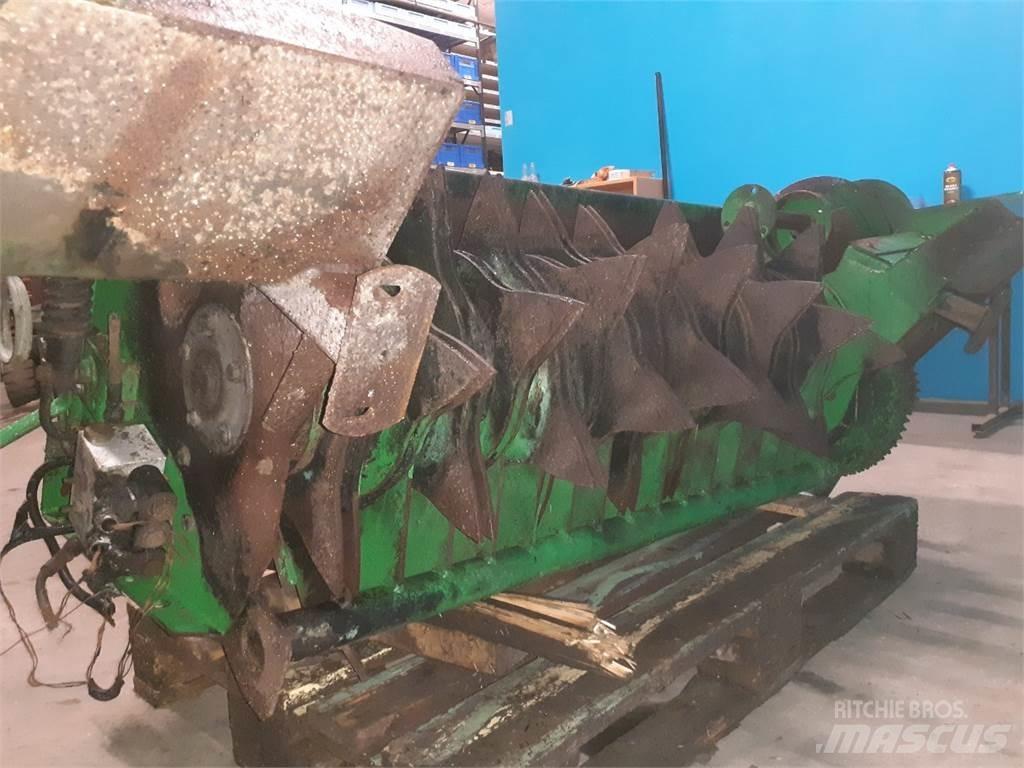 John Deere 592 Další