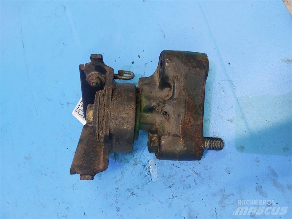 John Deere 6200 Kabiny a interiér