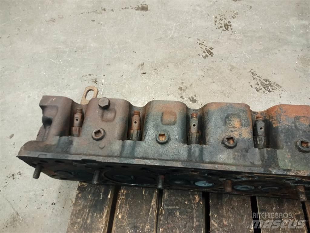 John Deere 6466 Motory