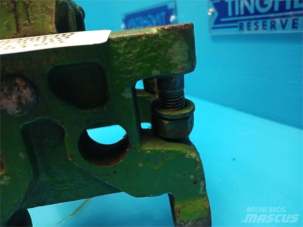 John Deere 710 Další příslušenství k traktorům