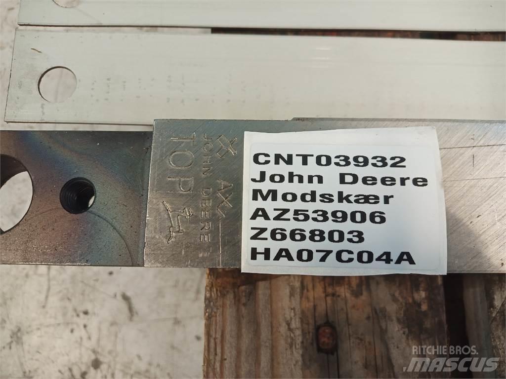 John Deere 7400 Příslušenství strojů na seno a píci
