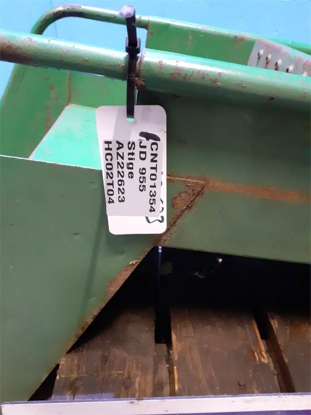 John Deere 955 Kabiny a interiér