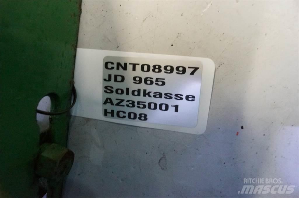 John Deere 965 Sypače písku a soli