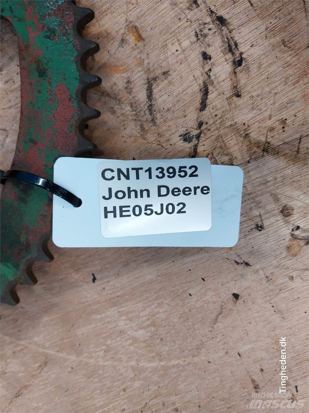 John Deere 975 Příslušenství a náhradní díly ke kombajnům