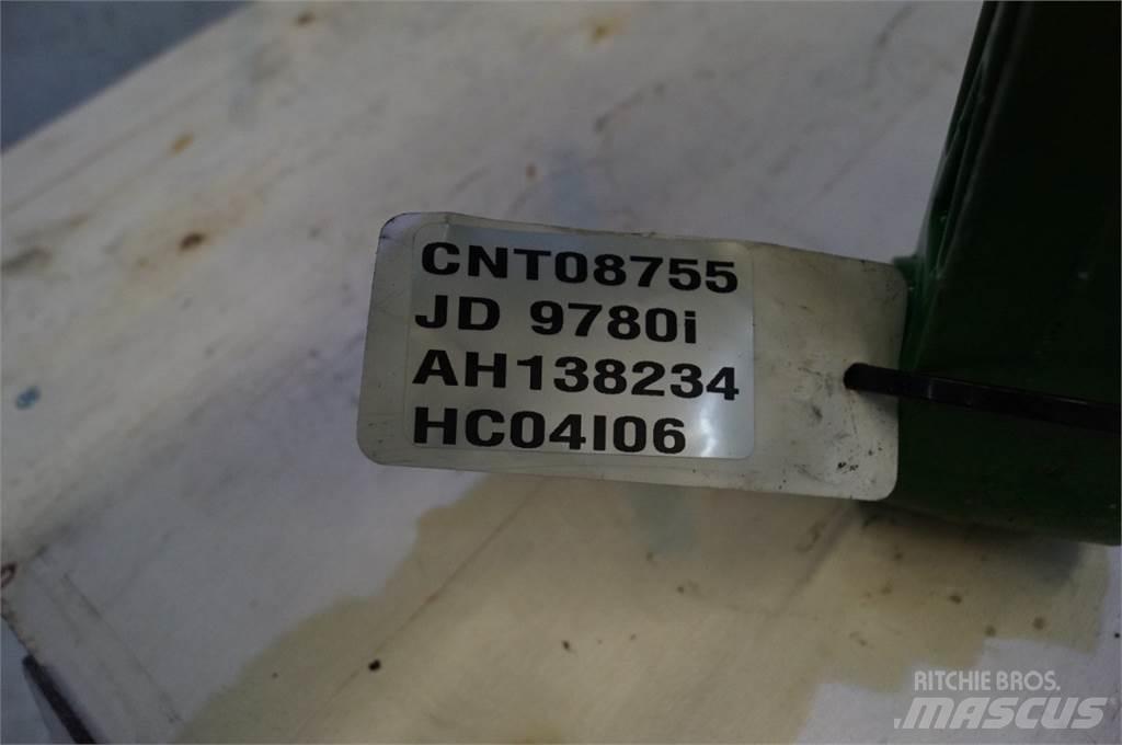 John Deere 9780 Sypače písku a soli
