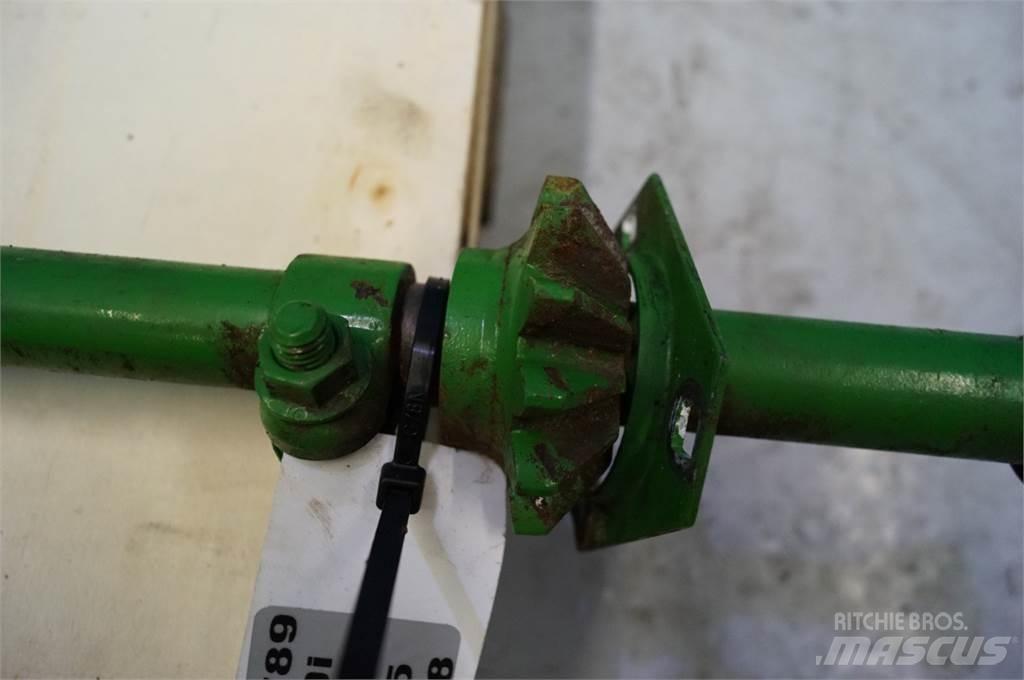 John Deere 9780 Sypače písku a soli