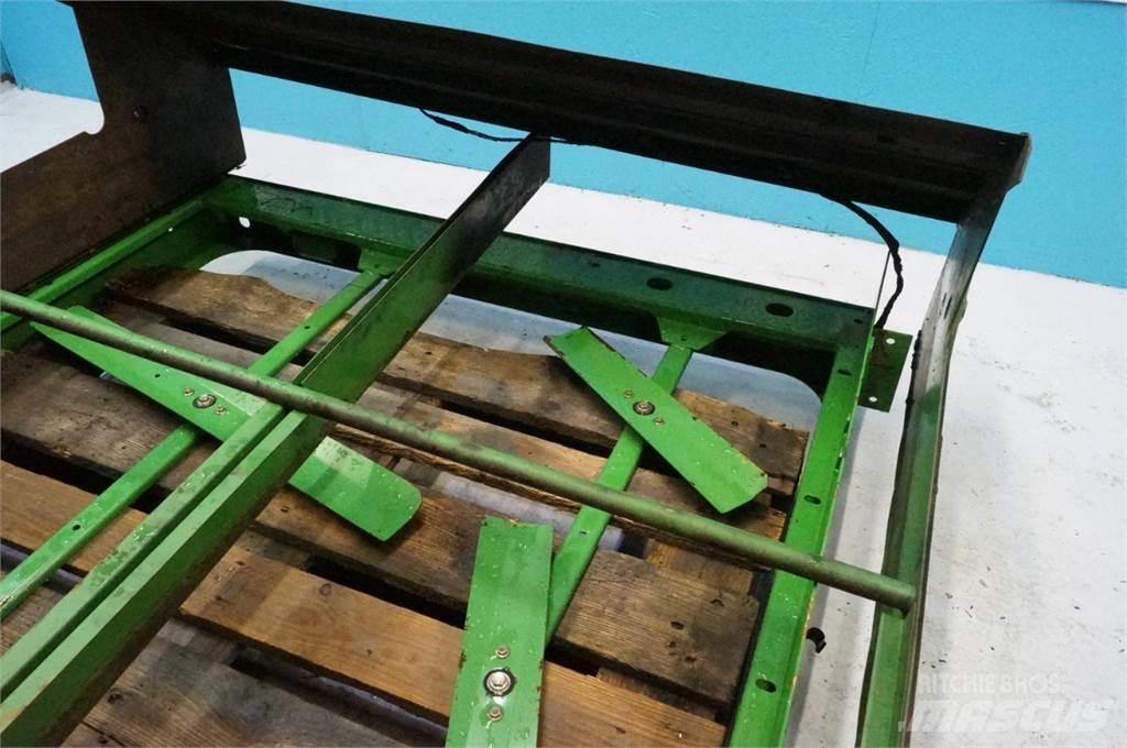 John Deere 9780 Sypače písku a soli