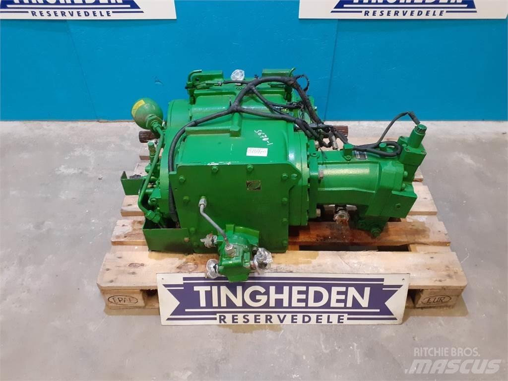 John Deere S670 Převodovka