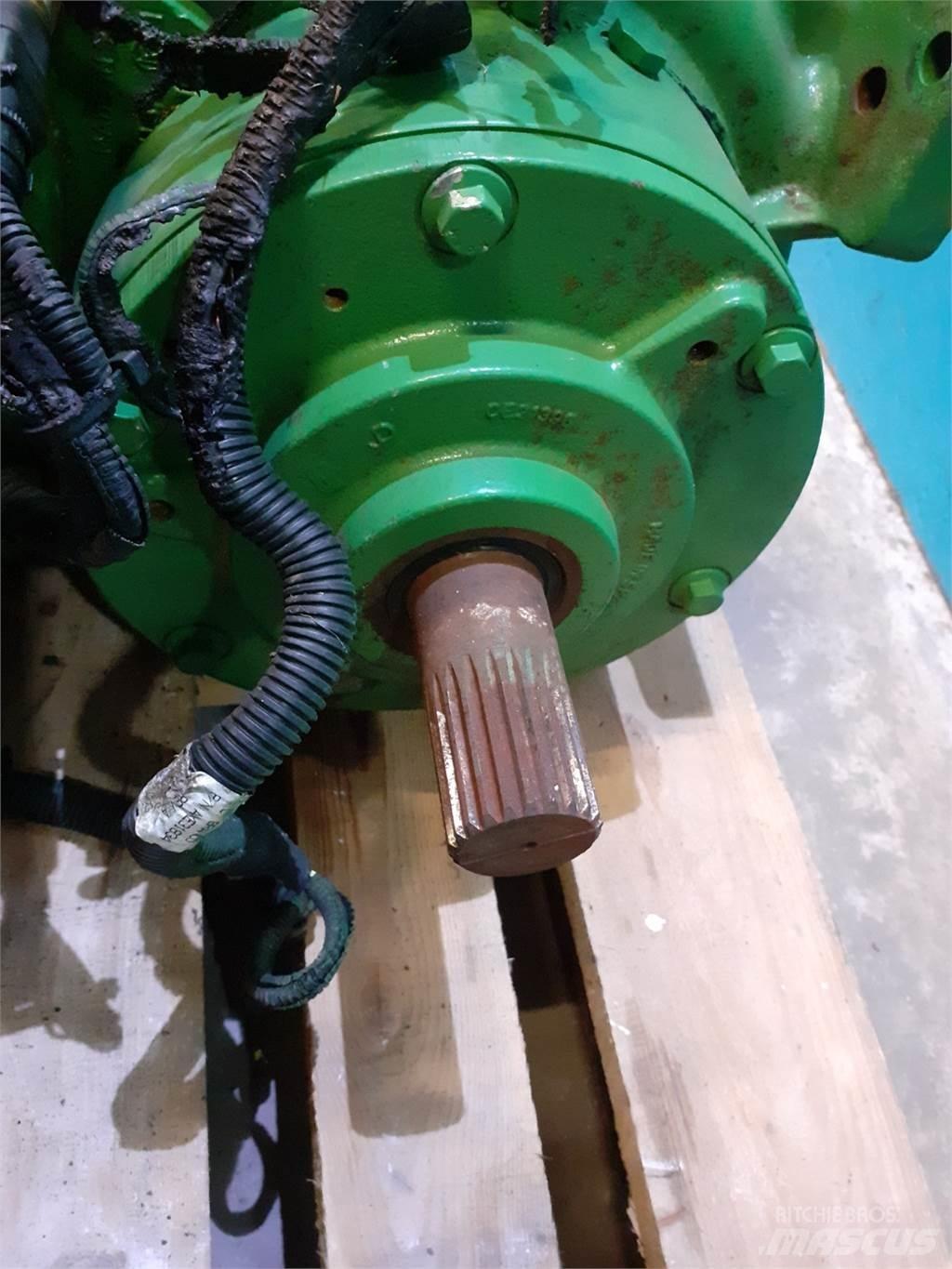 John Deere S670 Převodovka