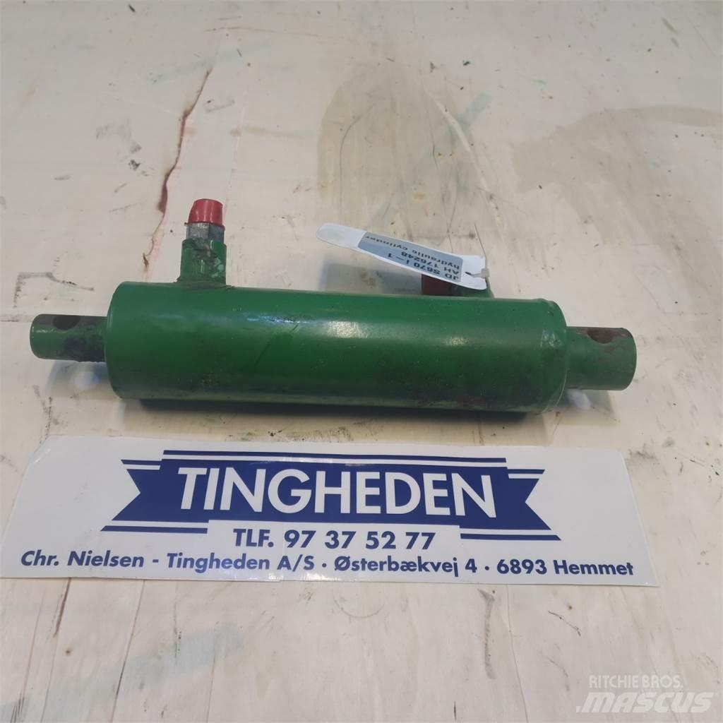 John Deere S670 Hydraulika