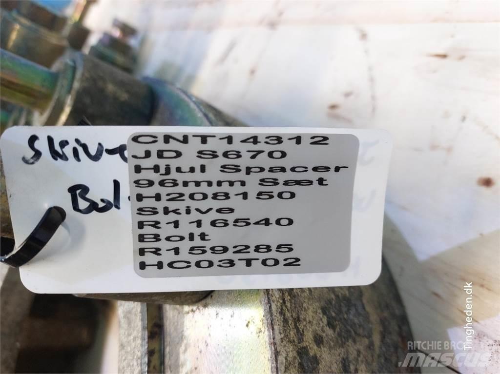John Deere S670 Pneumatiky, kola a ráfky