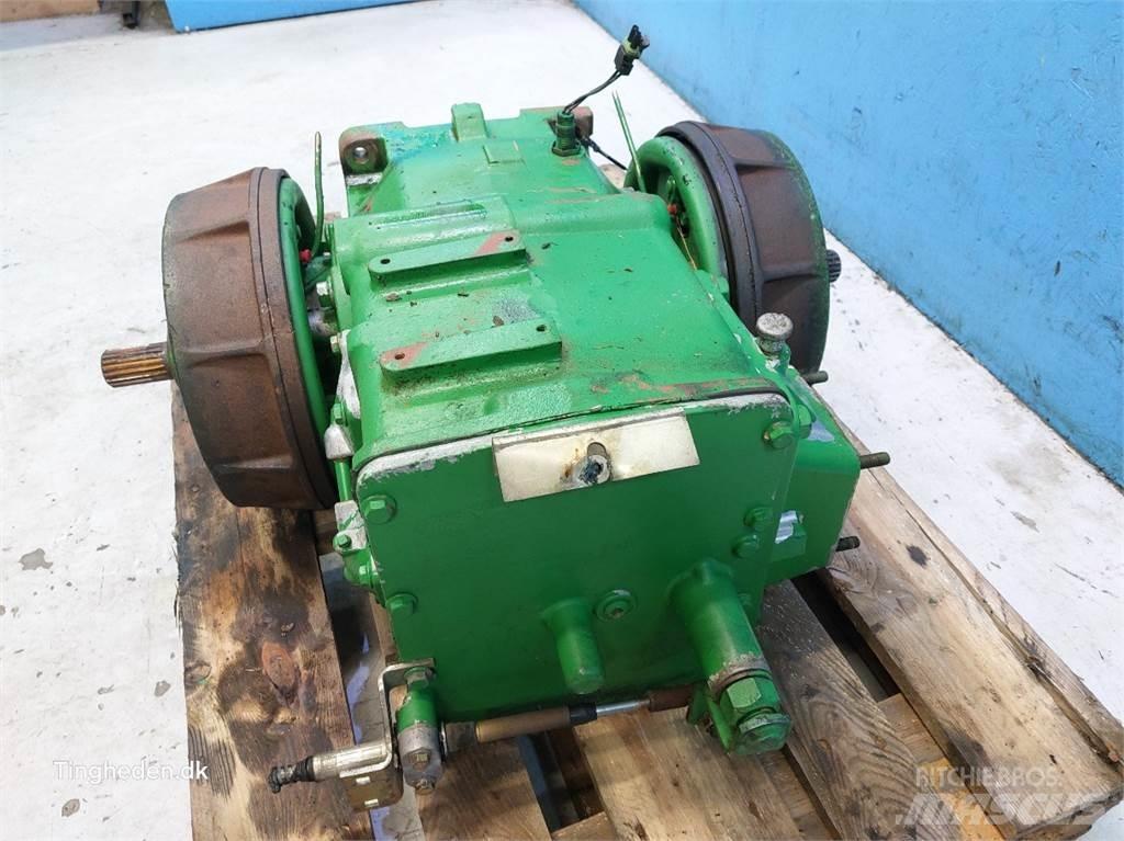John Deere T660I Převodovka
