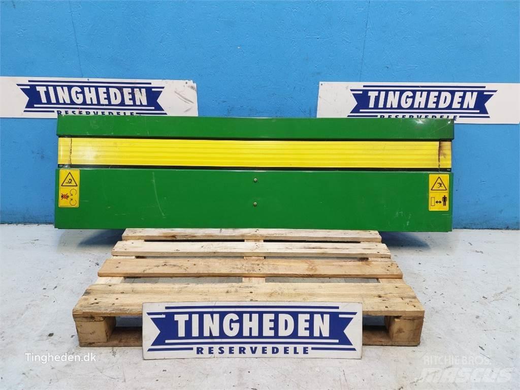 John Deere T660I Další