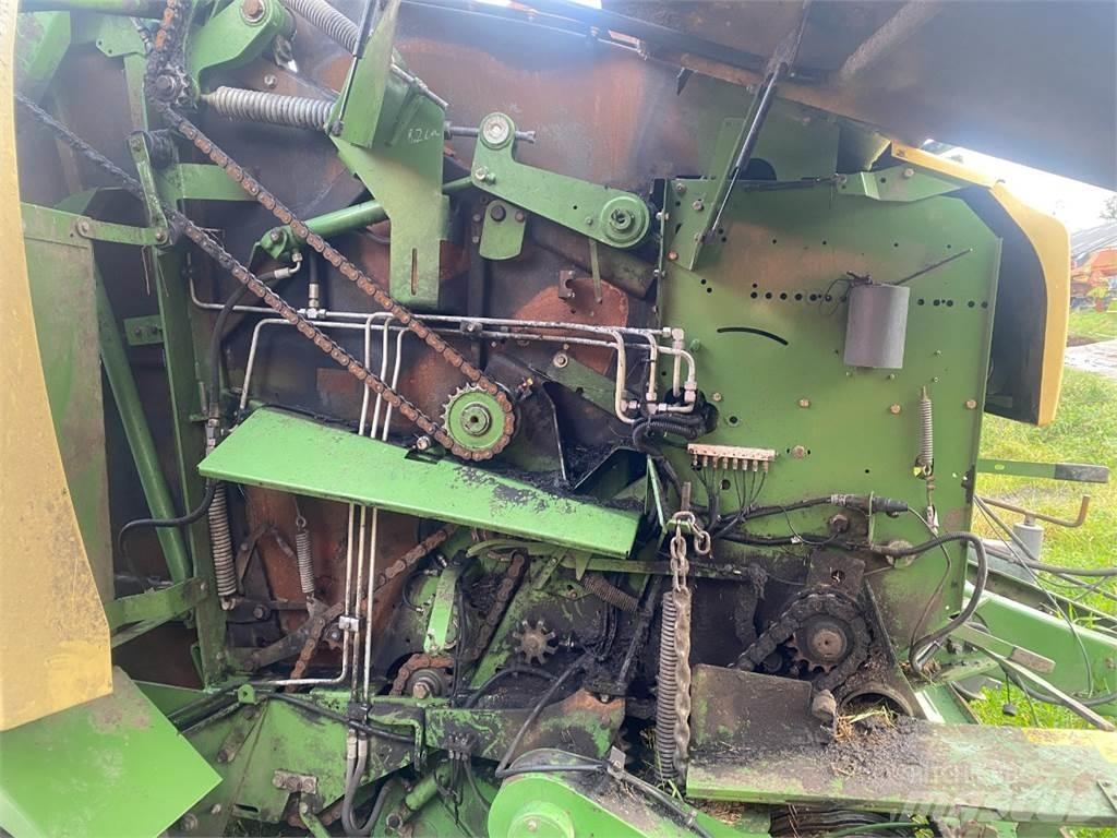 Krone CV150 XC Lis na válcové balíky