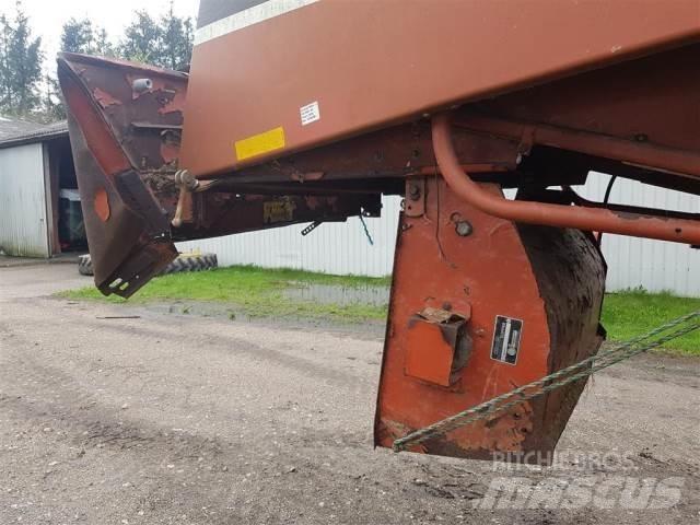 Laverda 3650 Příslušenství a náhradní díly ke kombajnům