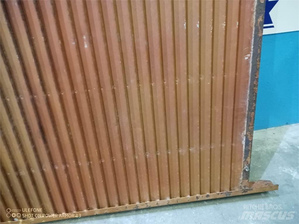Laverda 3650 Sypače písku a soli