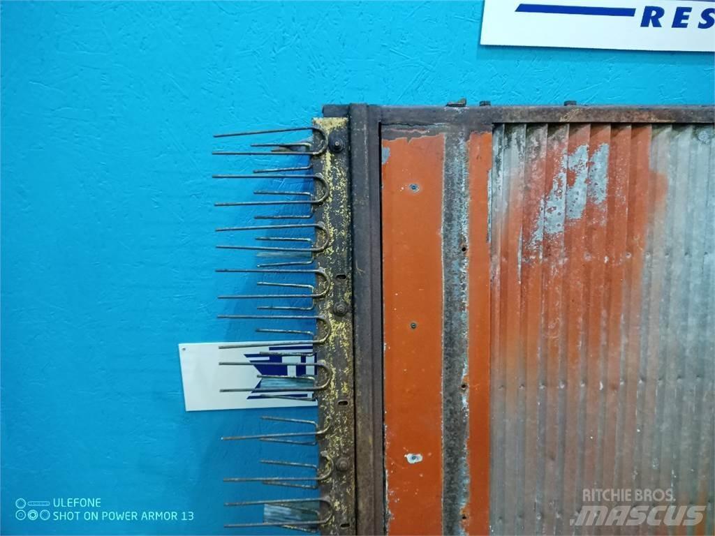 Laverda 3650 Sypače písku a soli