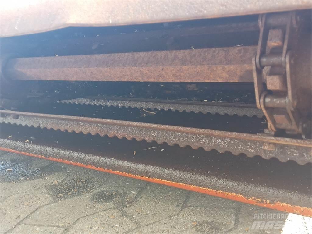 Laverda 3650 Příslušenství a náhradní díly ke kombajnům