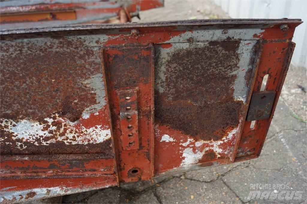 Laverda 3790 Sypače písku a soli