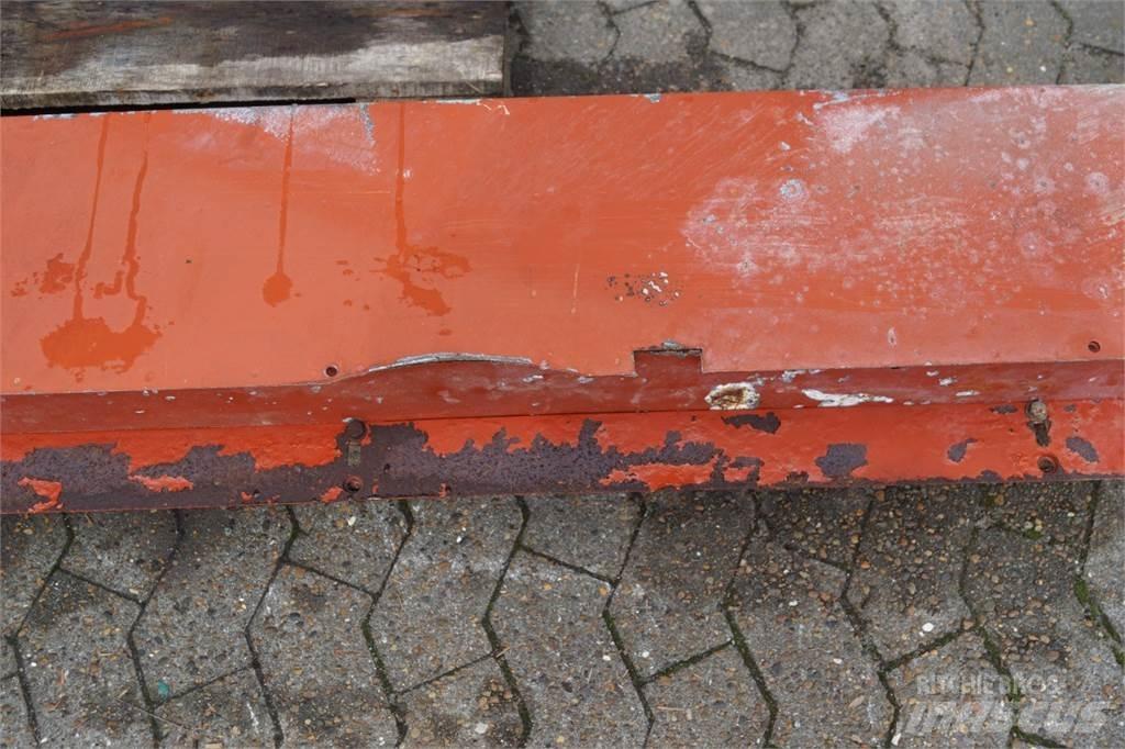 Laverda 3790 Příslušenství a náhradní díly ke kombajnům