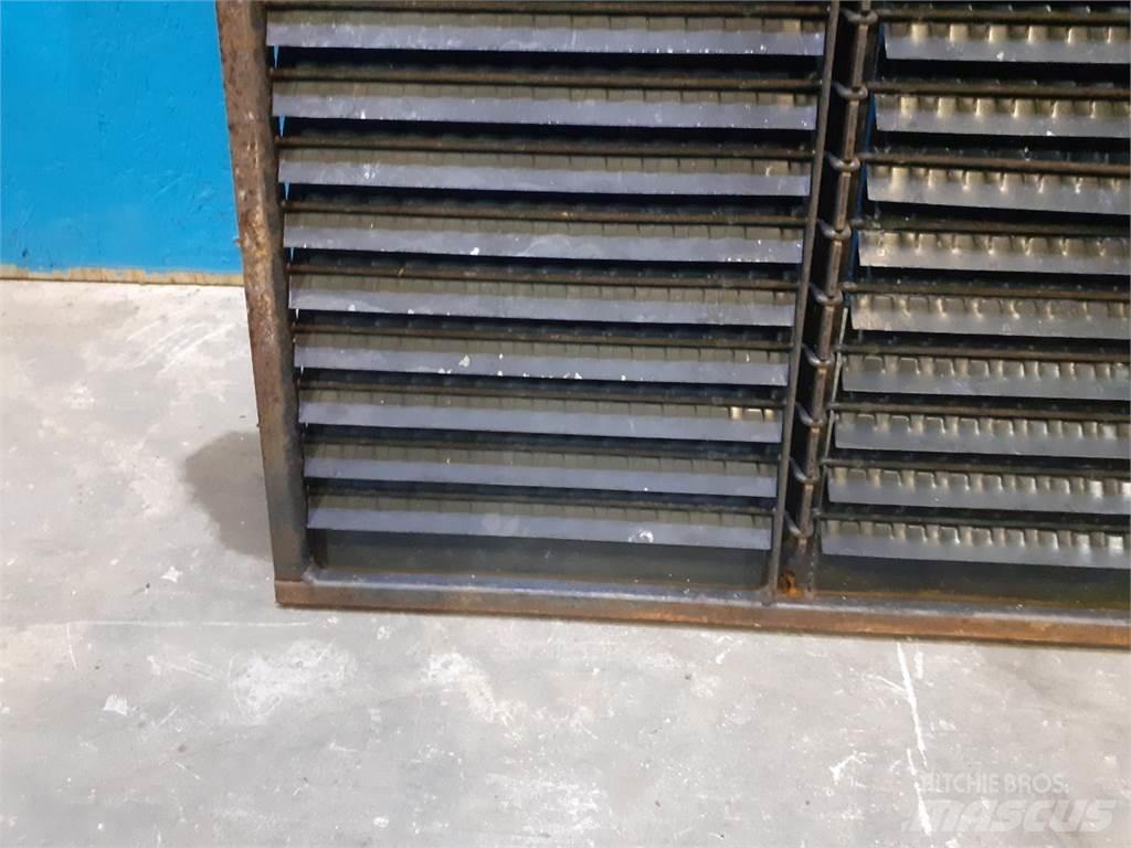 Laverda 626 Sypače písku a soli
