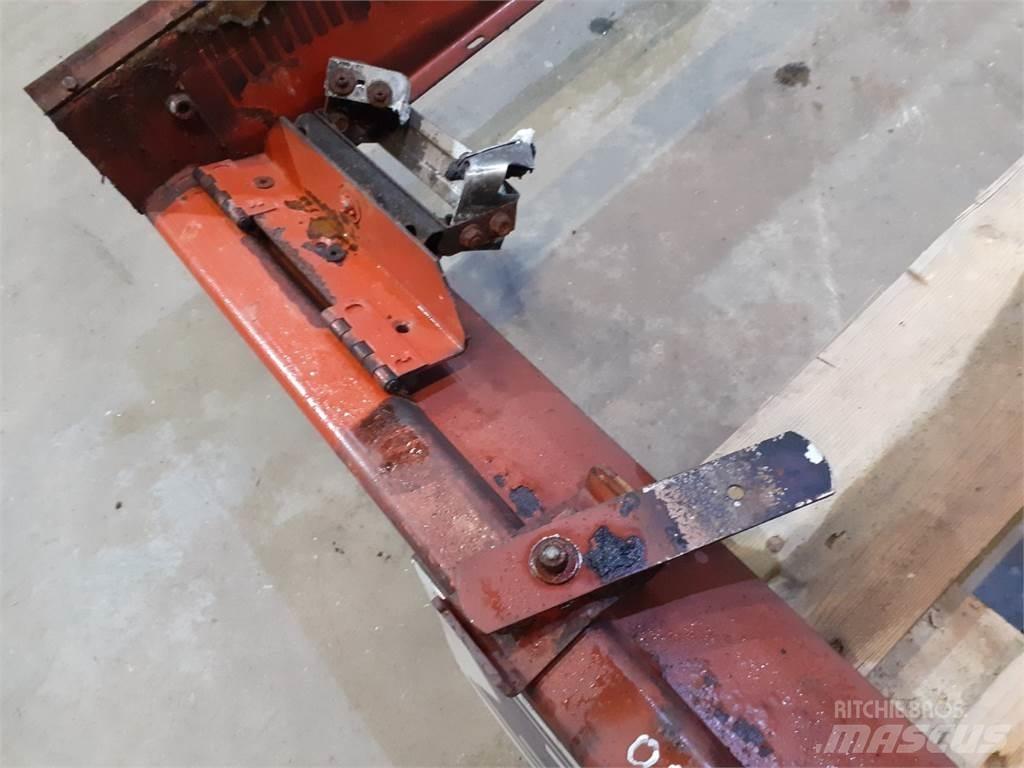 Laverda 626 Sypače písku a soli