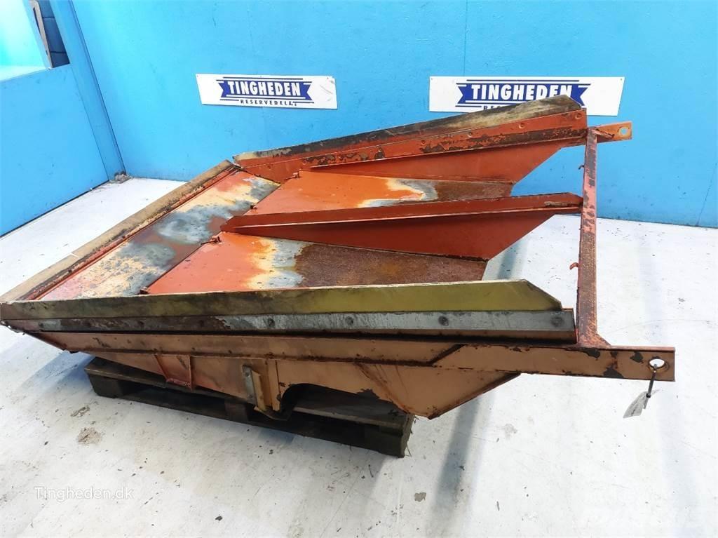 Laverda 627 Sypače písku a soli