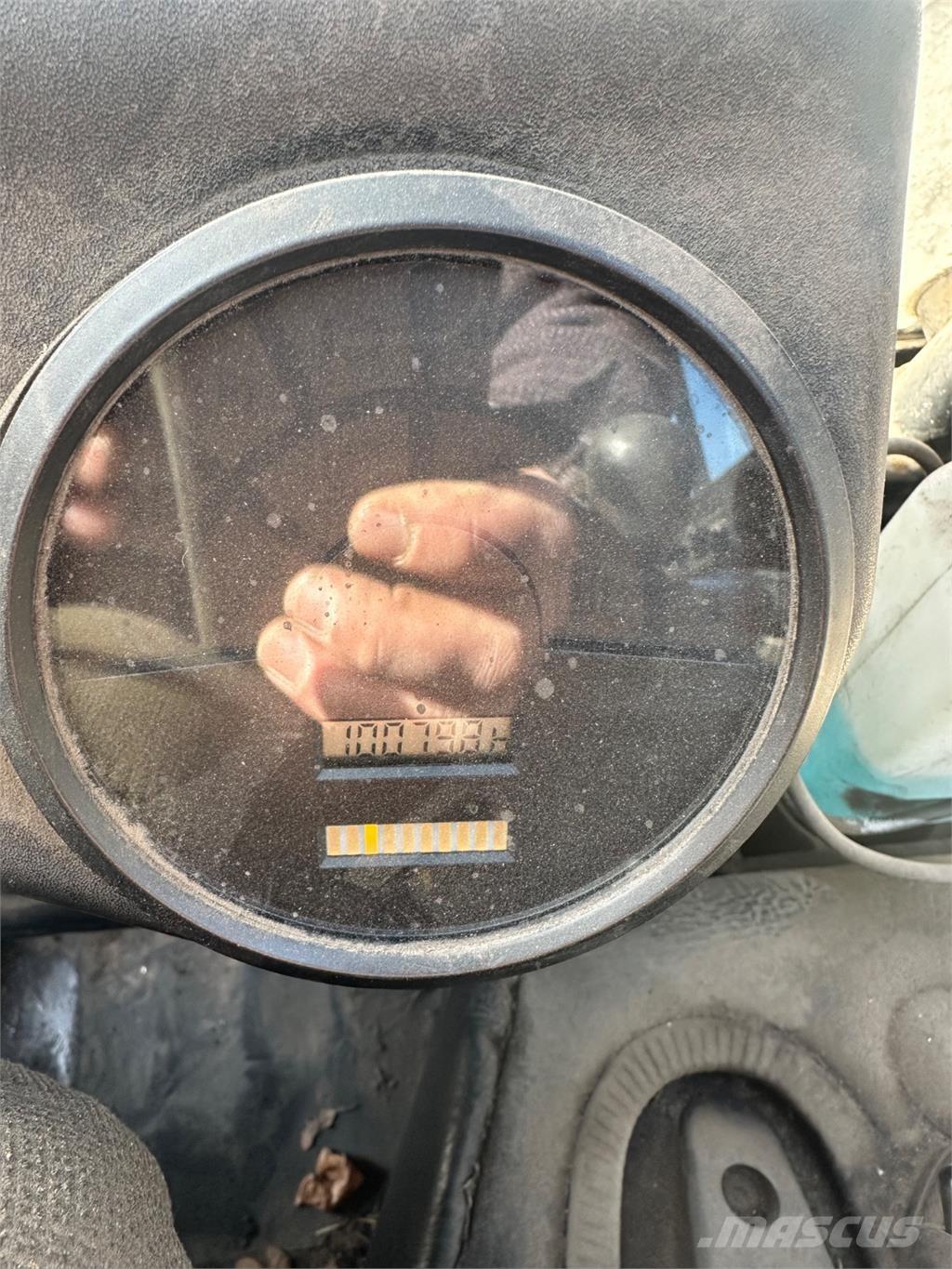 Linde E18 Akumulátorové vozíky