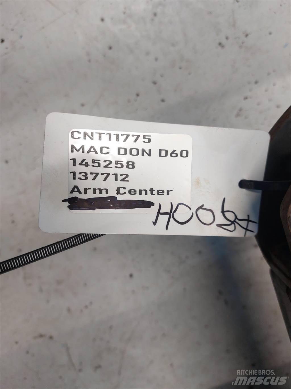 MacDon D60 Příslušenství a náhradní díly ke kombajnům