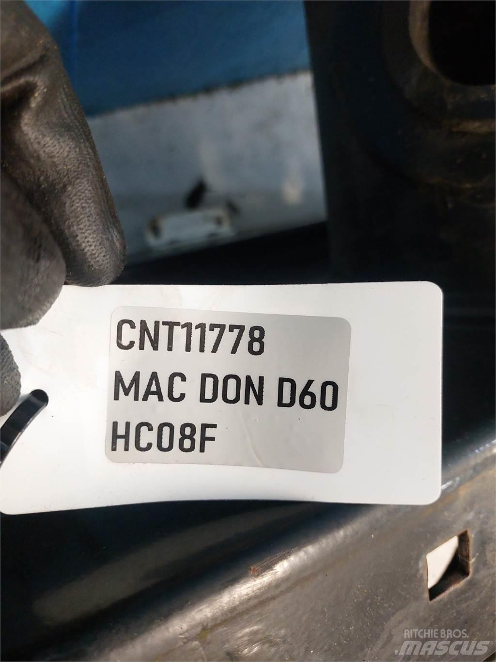 MacDon D60 Příslušenství a náhradní díly ke kombajnům