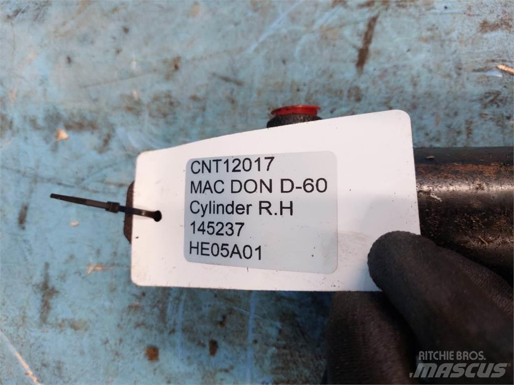 MacDon D60 Příslušenství a náhradní díly ke kombajnům