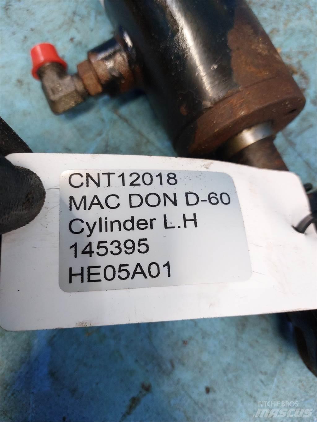 MacDon D60 Příslušenství a náhradní díly ke kombajnům