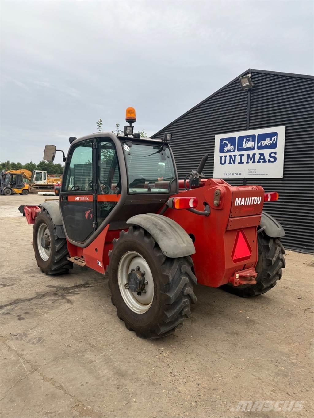 Manitou MT1030 Teleskopické manipulátory