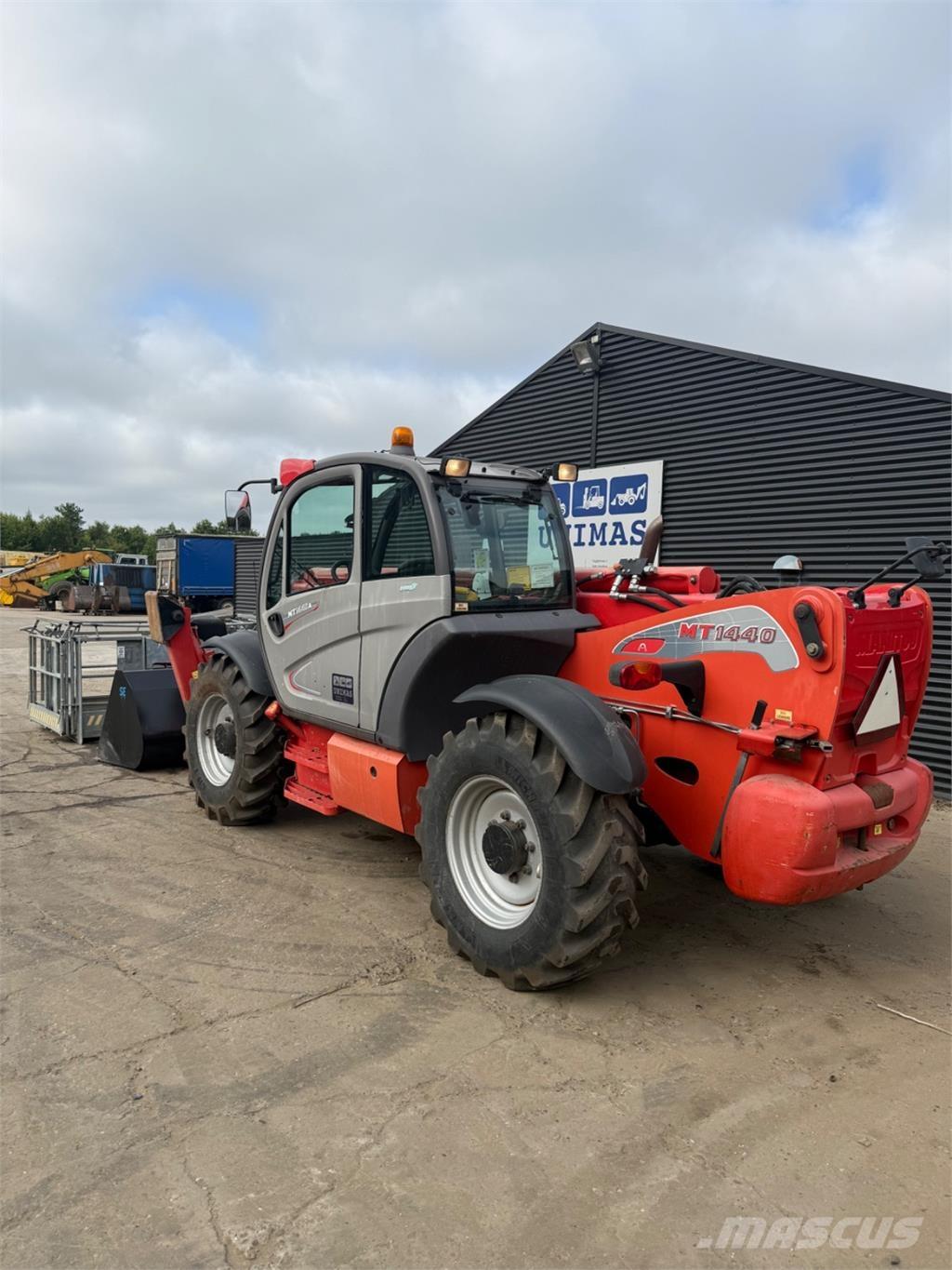 Manitou MT1440 Teleskopické manipulátory