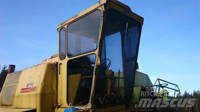 New Holland 1520 Kabiny a interiér