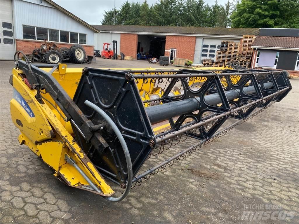 New Holland 24 Příslušenství a náhradní díly ke kombajnům