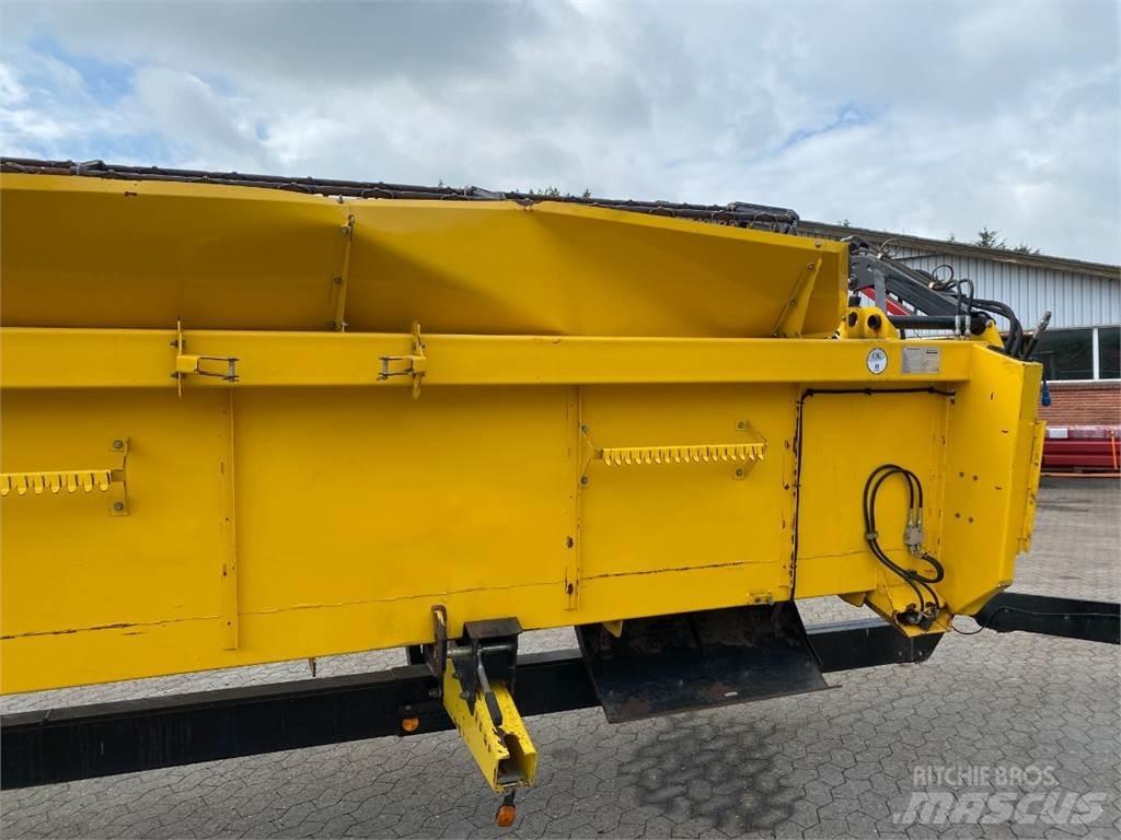 New Holland 35 Příslušenství a náhradní díly ke kombajnům