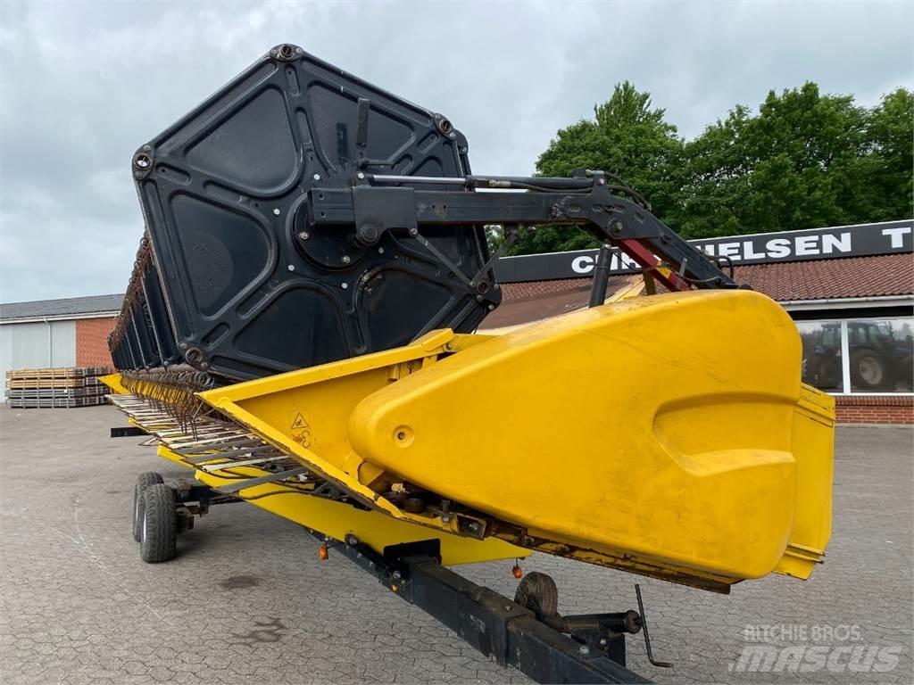 New Holland 35 Příslušenství a náhradní díly ke kombajnům