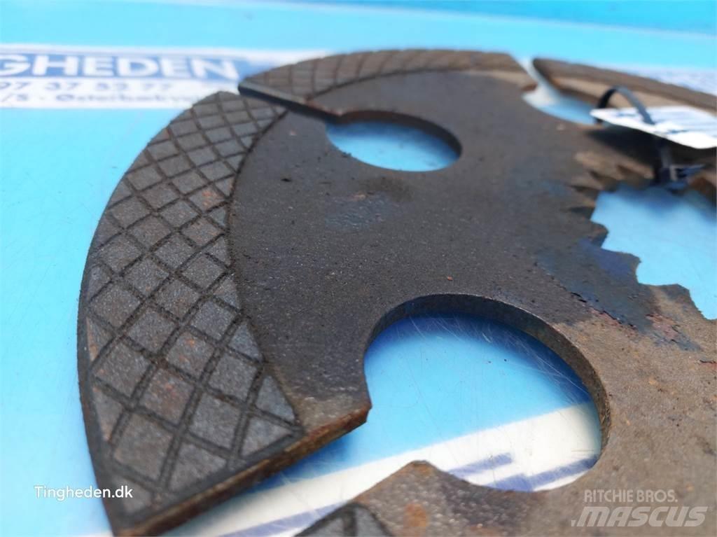 New Holland 8870 Další příslušenství k traktorům