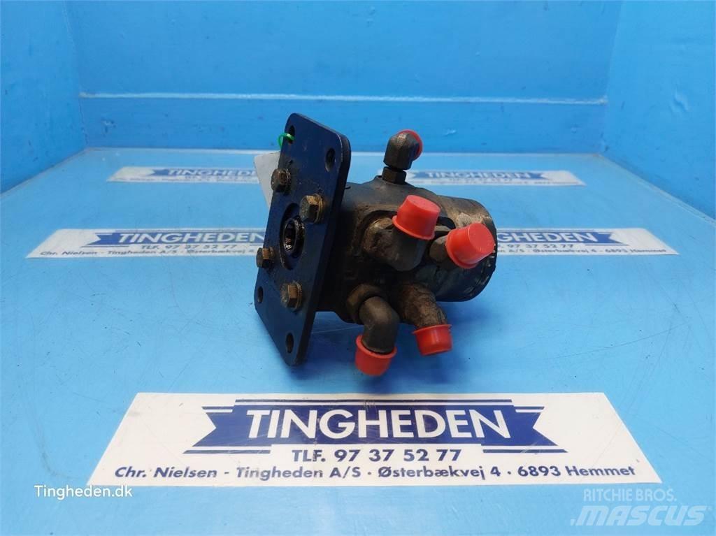 New Holland 8970 Hydraulika