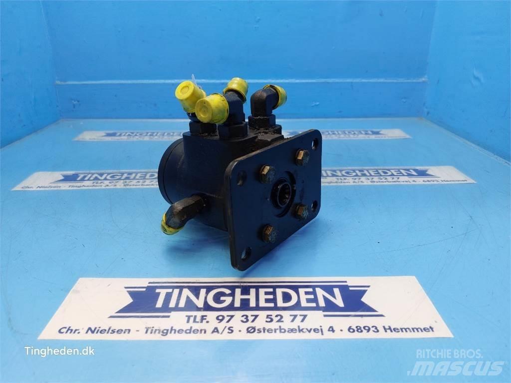 New Holland 8970 Hydraulika