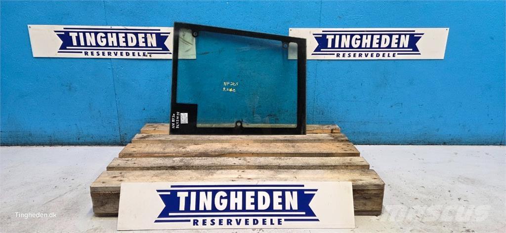 New Holland 8970 Kabiny a interiér