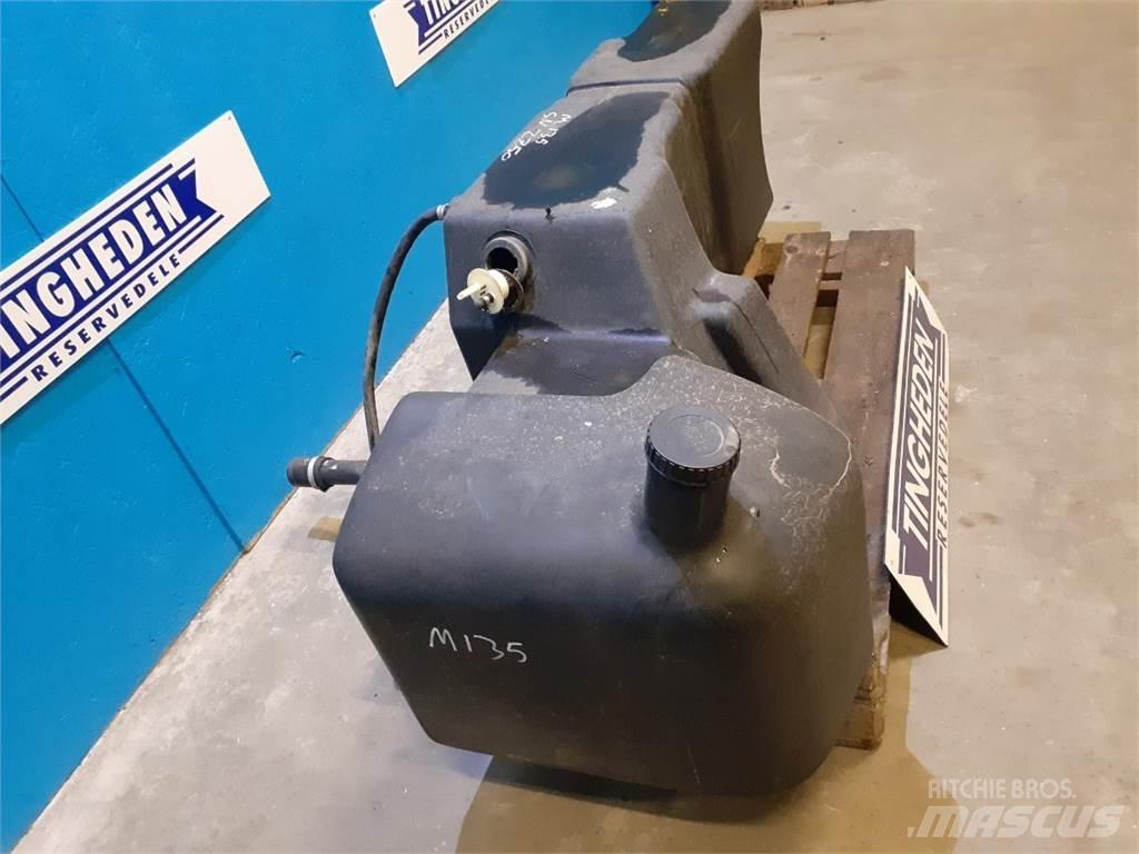 New Holland M135 Další příslušenství k traktorům