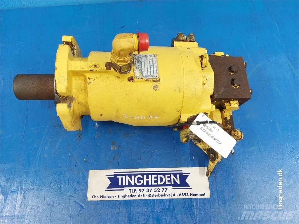 New Holland TF44 Hydraulika