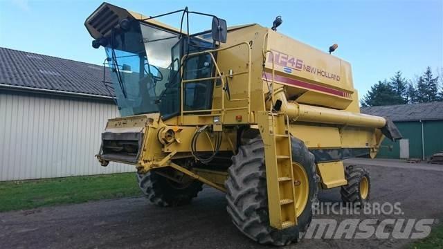 New Holland TF46 Sklízecí mlátičky